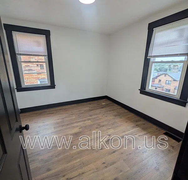 2230 Lucina Ave — Photo 8