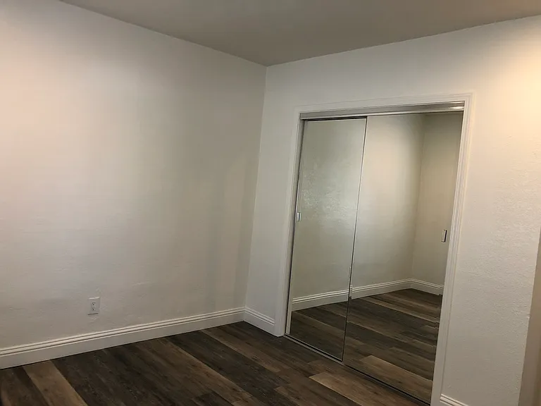 1515 Liberty St — Photo 17