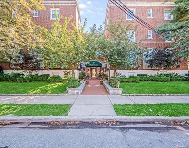 30 Shipherd Ave. #1A, Lynbrook, NY, 11563
