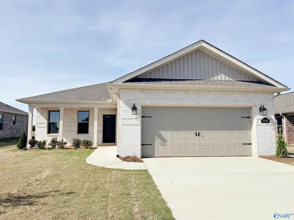 1030 Maplehurst St, Decatur, AL 35603