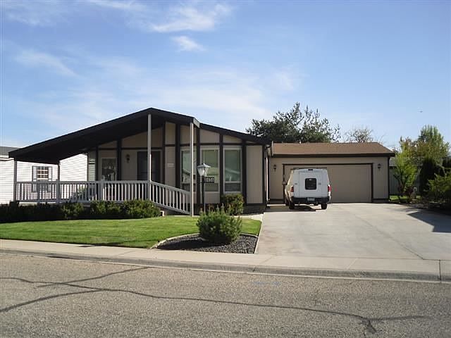 1st image of 8456 W Willowcourt Dr