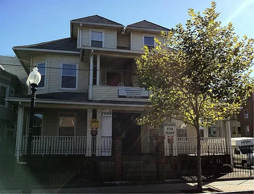 1458 E Main St Photo 1