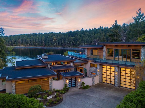 2426 Andover Rd, Nanoose Bay, BC V9P 9G9