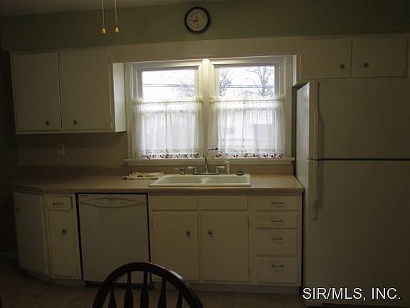 Eatin kitchen