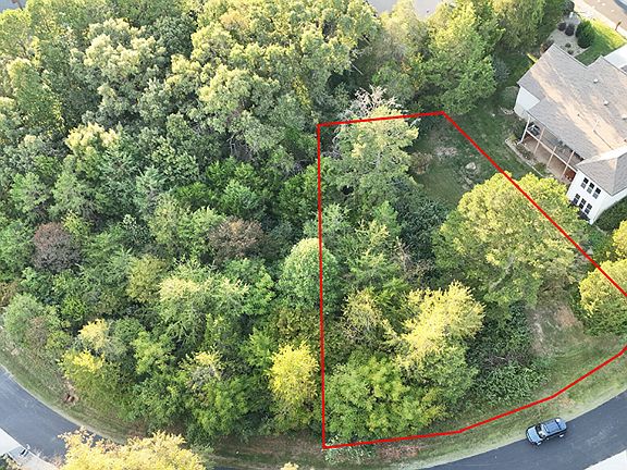 3rd image of 402 Shawnee Pl