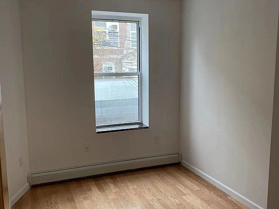 4th image of 5423 71st St Floor 2