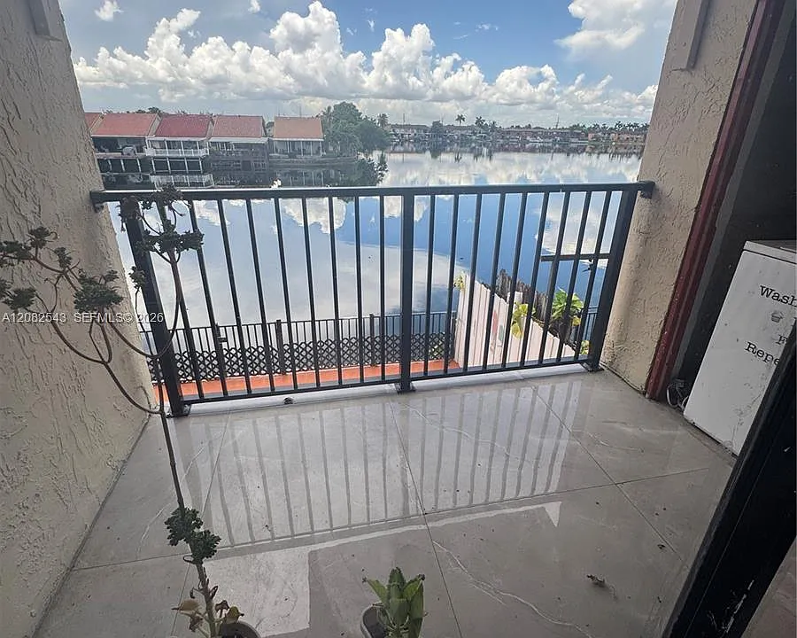 5530 W 26th Ct #210