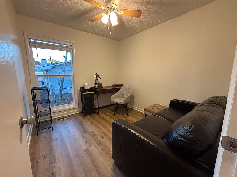 2012 Lakemeadow Dr — Photo 52
