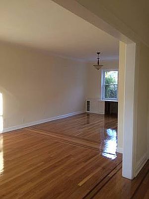 4th image of 10108 Ascan Ave
