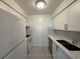 18 Hillcrest Ave #309, Toronto, ON M2N 6T5
