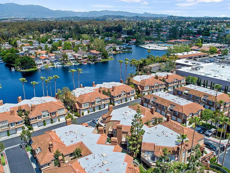 Membership at adjacent lake, gym, lap pool, large pool, tennis- pickle ball-basketball courts, etc.