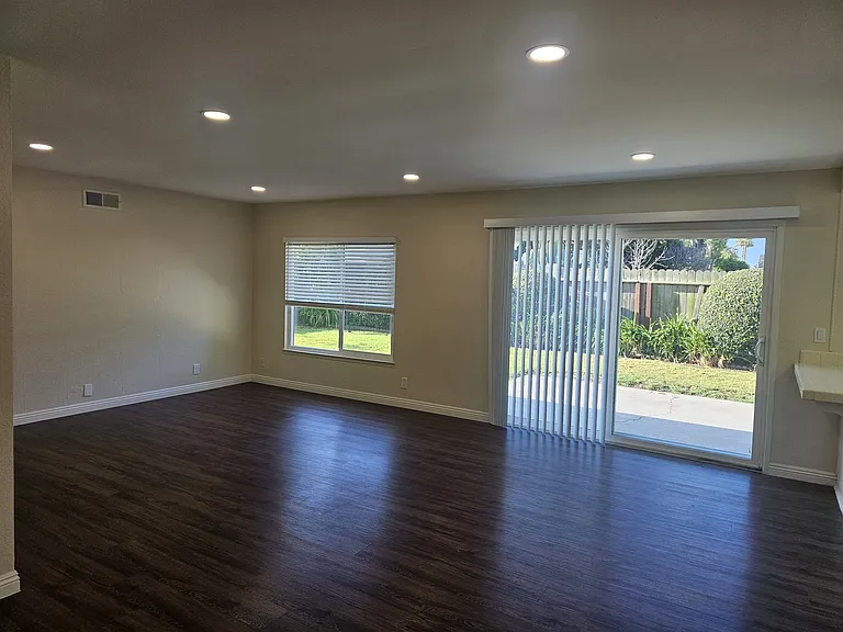 3410 Via Marina Ave — Photo 7