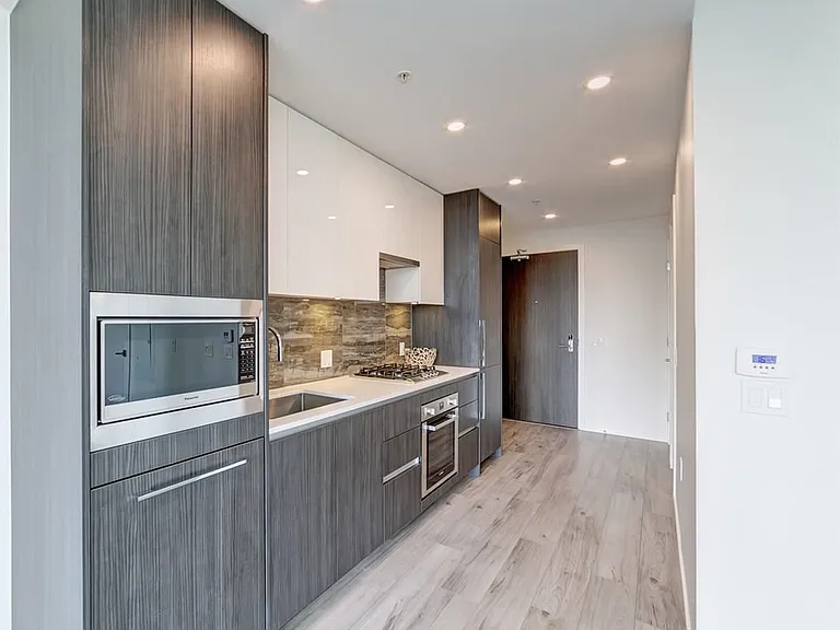 1888 Gilmore Ave #1102 — Photo 4