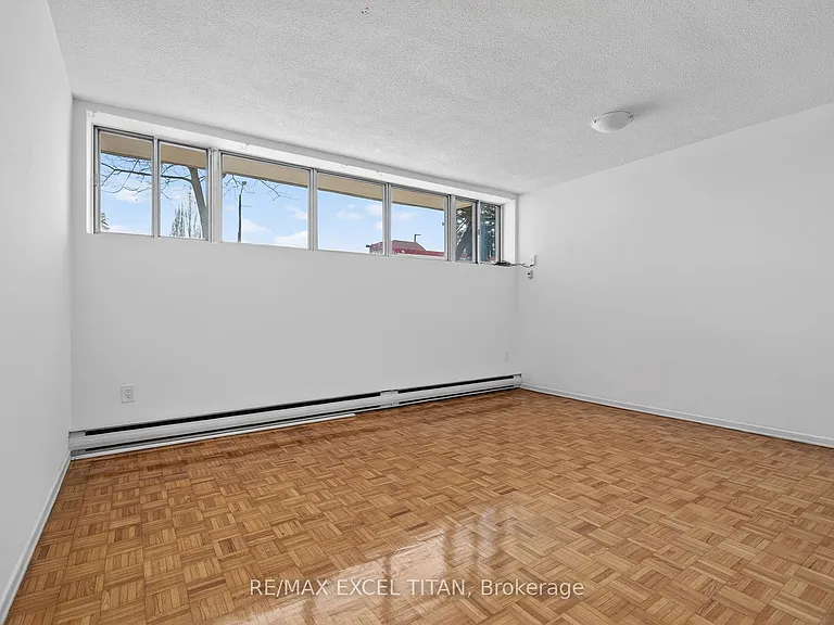1042 Sheppard Ave W #G1 — Photo 4