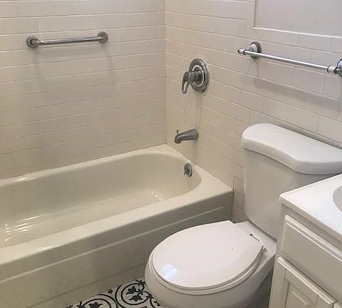 5th image of 1078 65th St #2