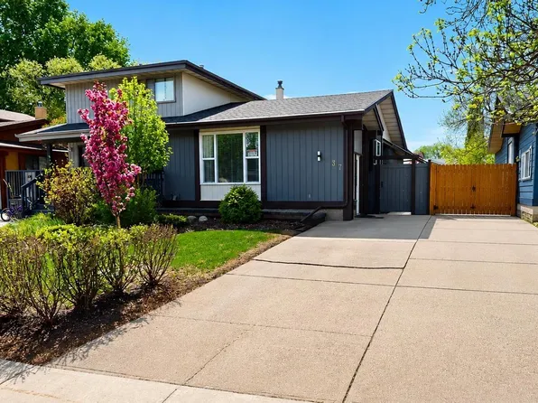37 Woodbine Ct, Strathcona County, AB T8A 4B1