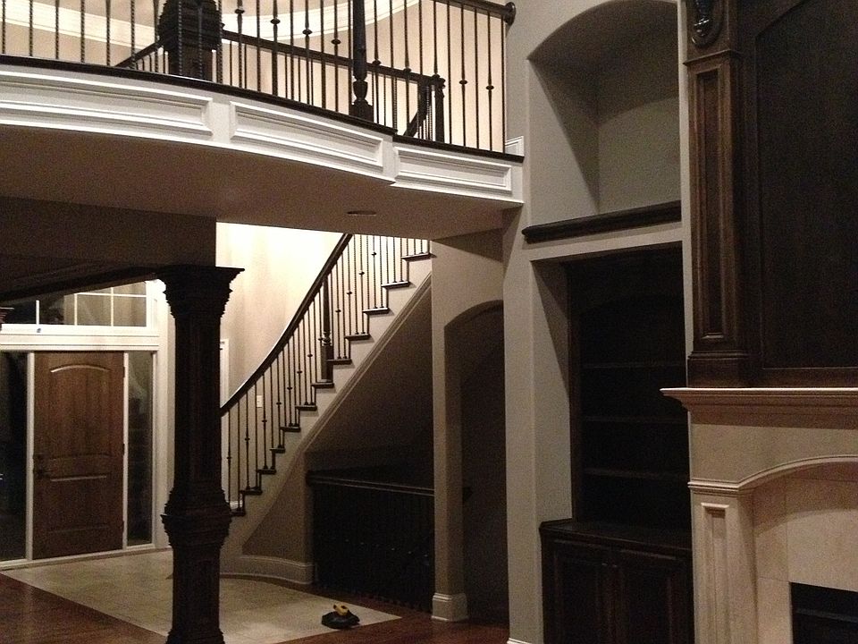 2nd image of 8601 N Farley Ave