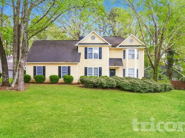 5 Meadow Grn, Newnan, GA 30265