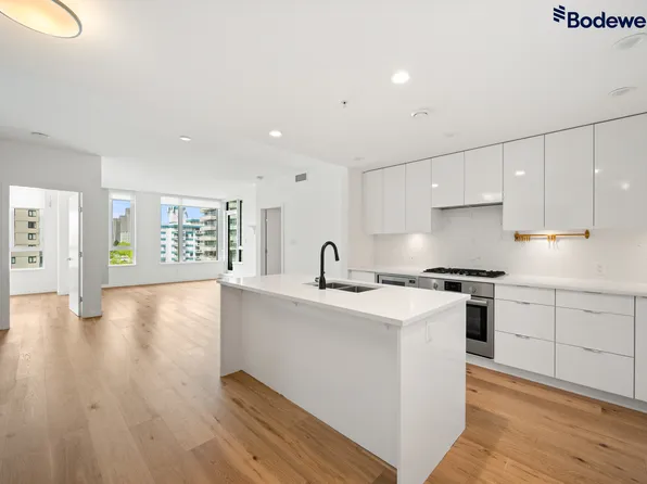 2888 Cambie St, Vancouver, BC V5Z 0H3