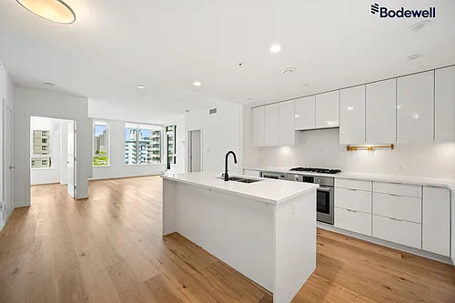 2888 Cambie St Photo 1