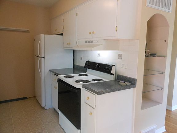 5th image of 310 N Fairfield Ave