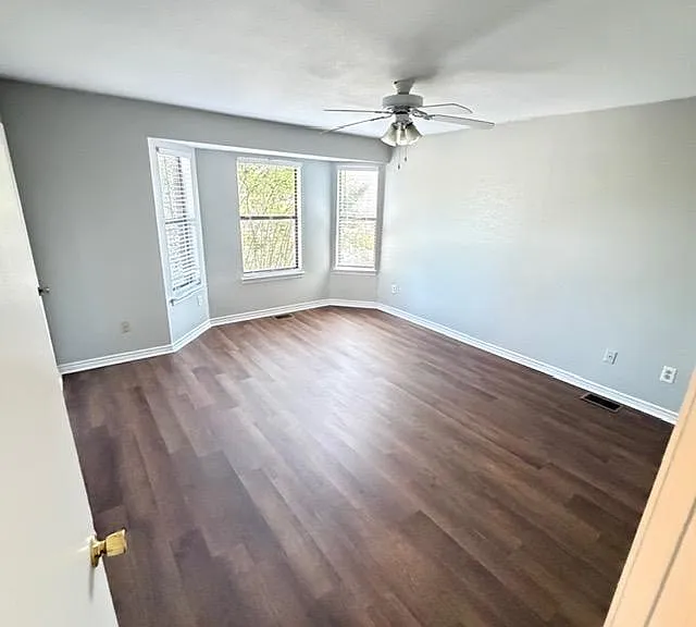 708 Champion Ct — Photo 20