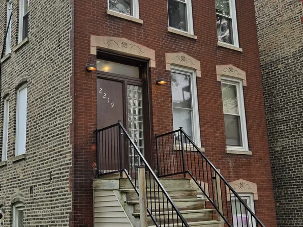 2219 N Seeley Ave APT 3R, Chicago, IL 60647