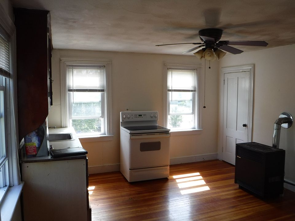 1st image of 70 Hedley Avenue # Fl 2nd