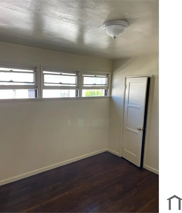 2 bed, 1.0 bath, $2,400 — Photo 2