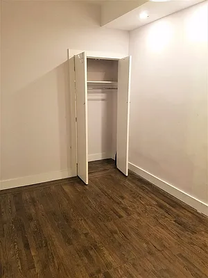 Rented by Space Link Realty | media 27