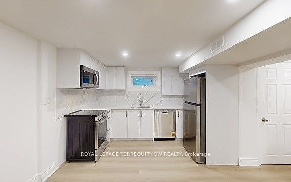 5th image of 19 Hawthorne Rd