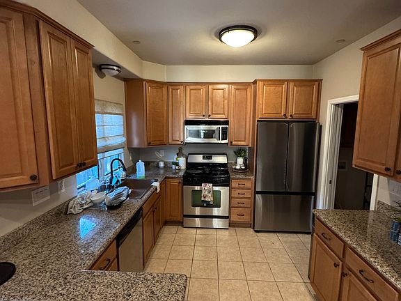 4th image of 18 S 21st St APT 100