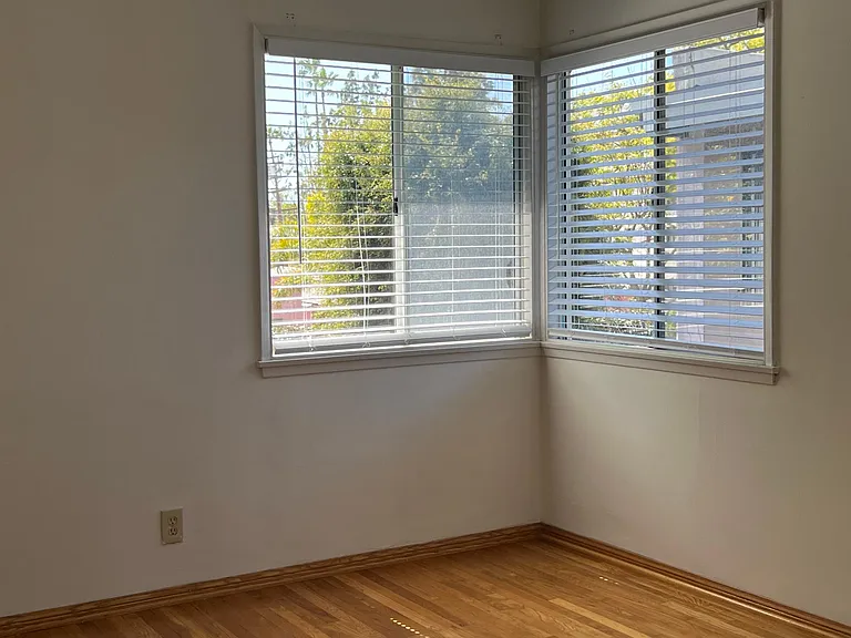 6211 Afton Pl #5 — Photo 12