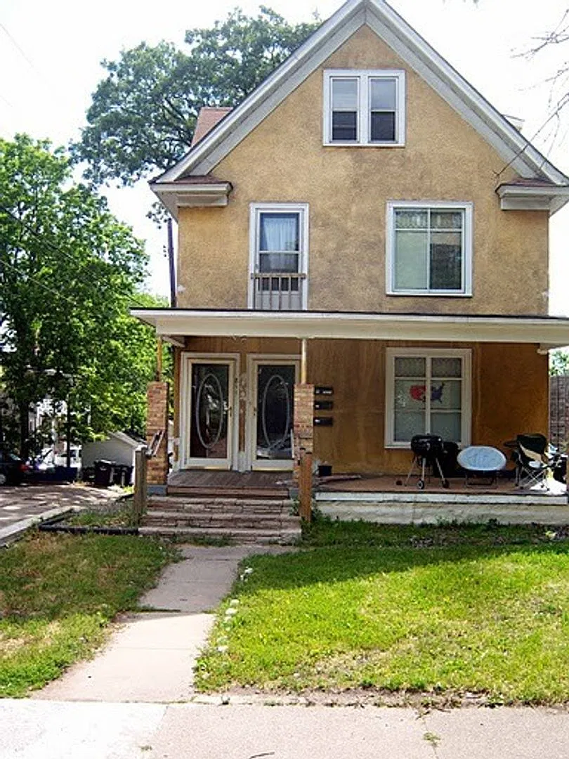 811-28TH — Photo 2