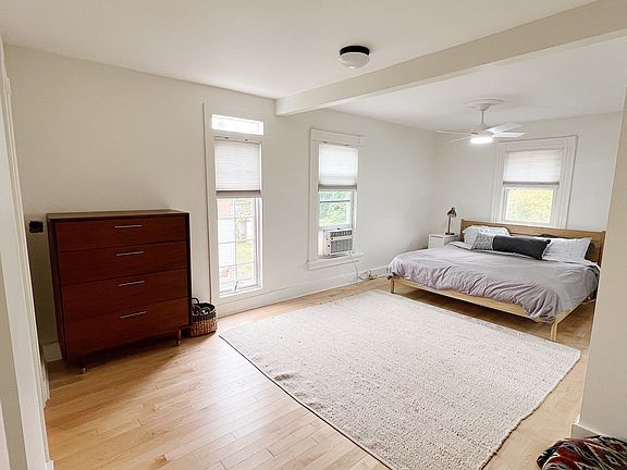 2nd image of 454 Elm St