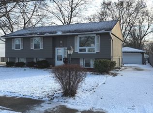 450 E Mulberry Ct, Glenwood, IL