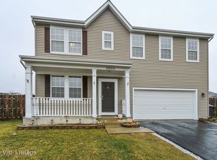 39251 Castleford Ln, Beach Park, IL 60083