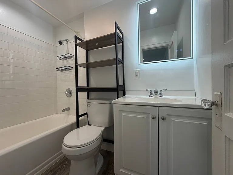 2222 Summit 4-Unit — Photo 12