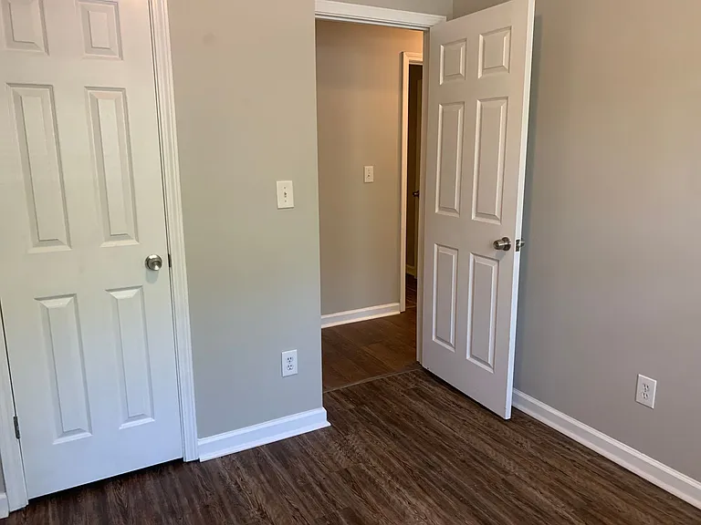 147 Kylee Ct — Photo 16
