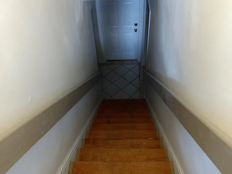 Staircase down to basement Rooms