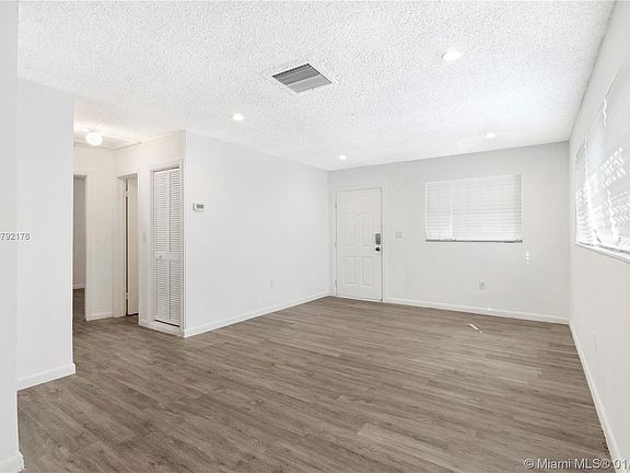 4th image of 20910 NW 32nd Ave