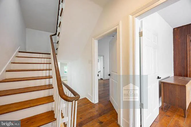 209 E Martin St #B — Photo 23