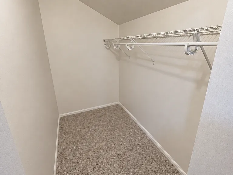 526 N Huron St — Photo 10
