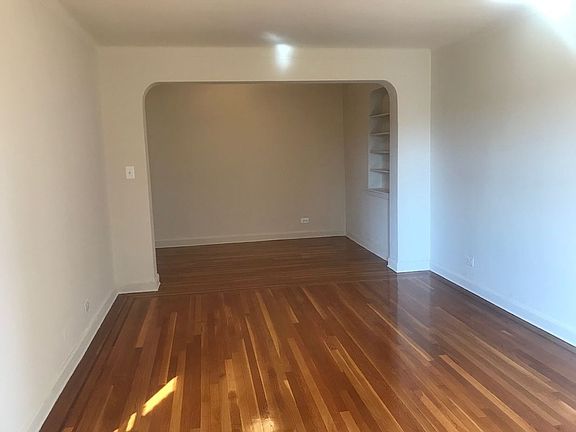 4th image of 72-36 112th St #510