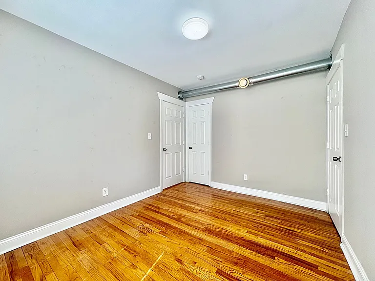 Vanderbilt Place — Photo 39