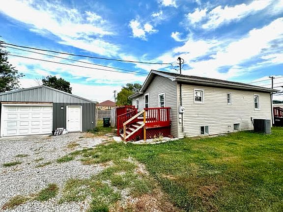 2nd image of 818 Buckeye St