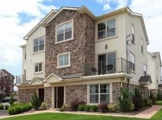 1627 Paterson Plank Rd, Secaucus, NJ 07094