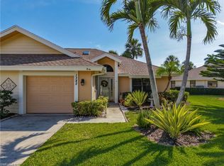 1342 Park Lake Dr, Naples, FL 34110