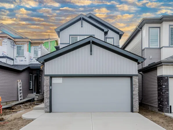 6215 29th Ave NW, Edmonton, AB T6K 1N3
