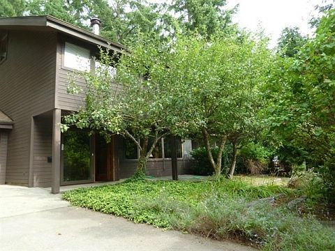 2nd image of 1516 Briarwood Ct NW